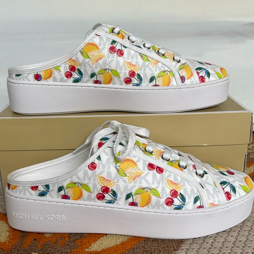 Michael Kors POPPY SLIDE SNEAKERS 
FRUIT PAINT MK SIG SM
49T4POFP1Q Platforms
